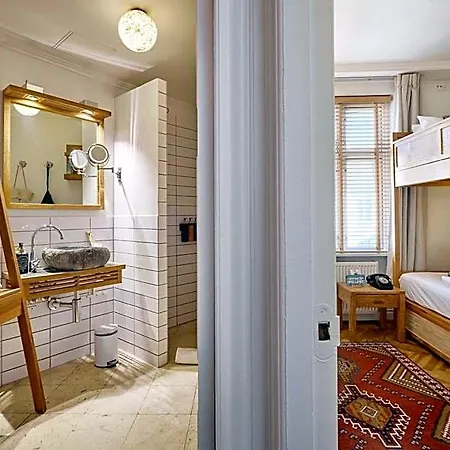 Axel Guldsmeden Hotel 4*